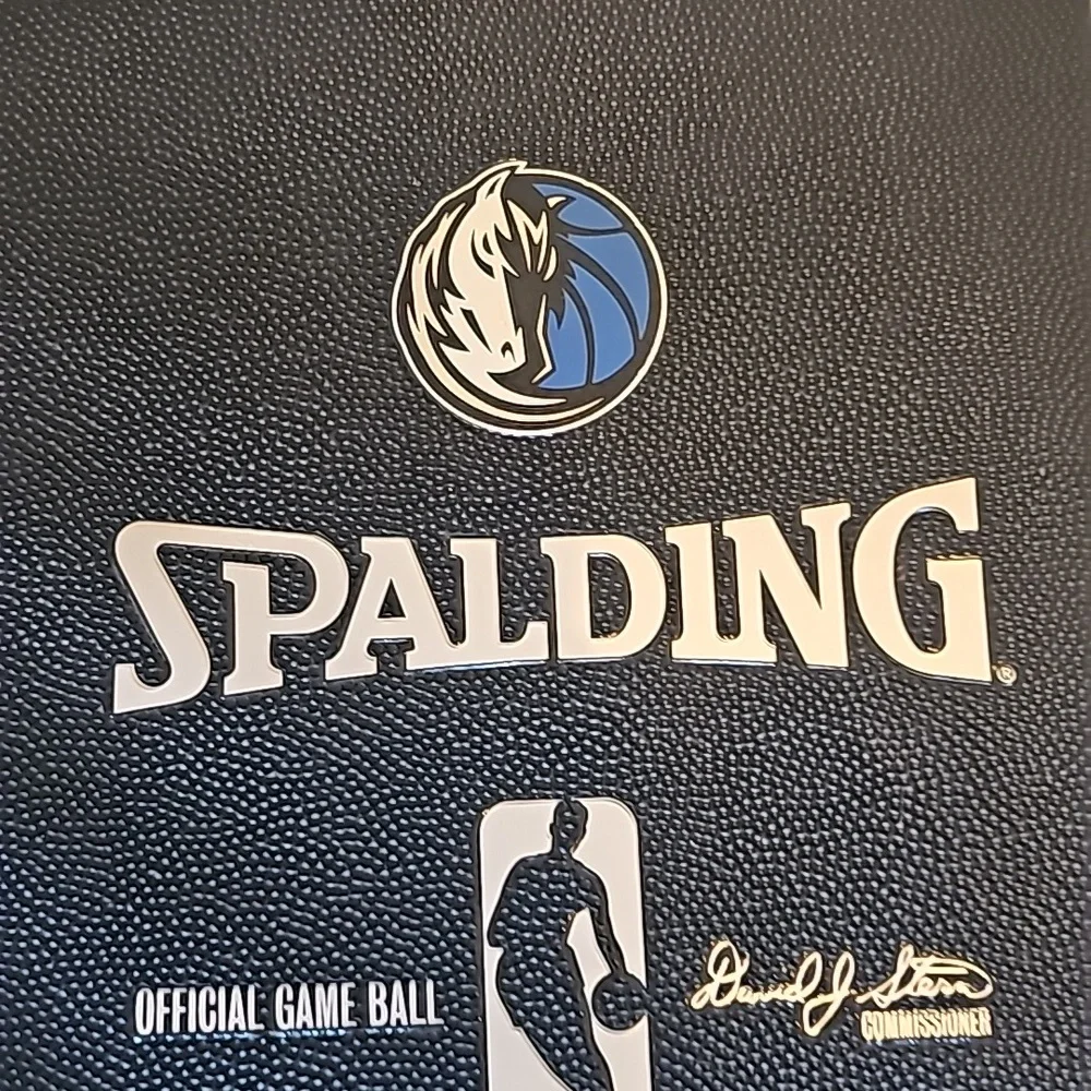 Spalding Official Game Ball NBA Portfolio Folder David Stern Dallas Mavericks